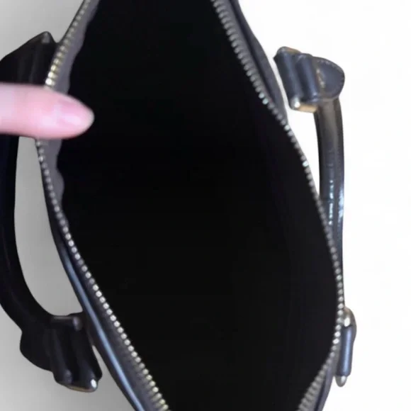 Gucci Beige and Brown Supreme Joy Boston Bag with Iconic Pattern - Picture 4 of 8